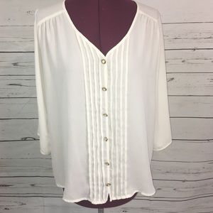 Antique Button 3/4 Sleeve Off White Blouse